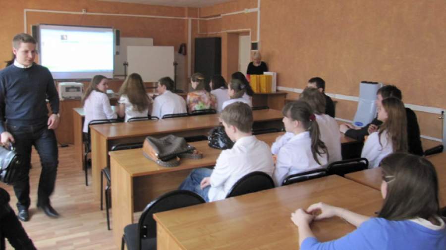 Литературу предложили преподавать с помощью видеоуроков