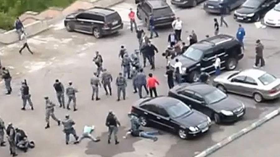 Чеченских студентов отчислили из столичного вуза за драку с ОМОНом