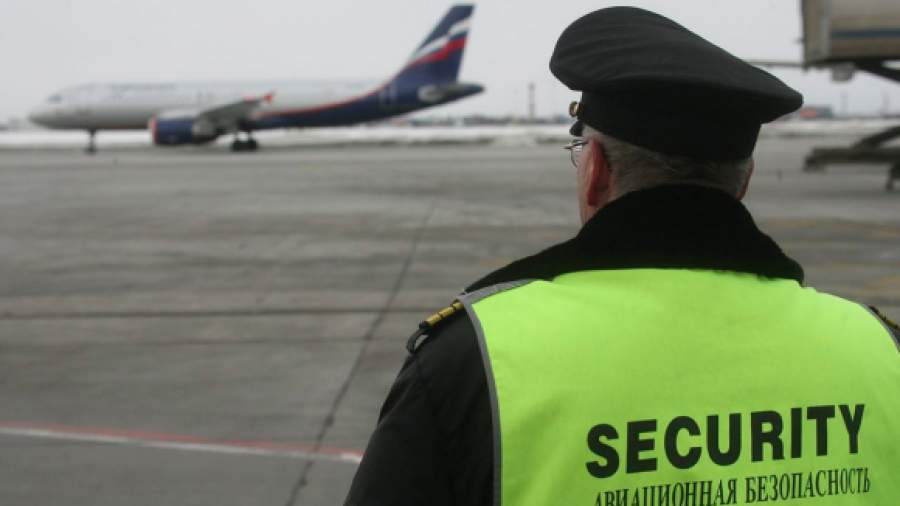 Росавиацию просят создать черный список пилотов и диспетчеров