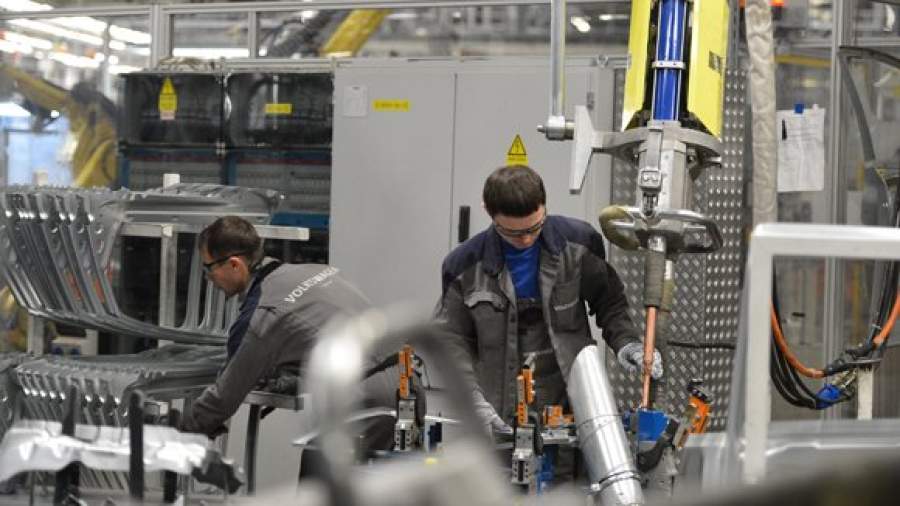 Volkswagen и СП PSA Peugeot Citroen и Mitsubishi уволит сотрудников