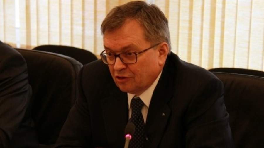 «РФФИ своевременно перевел деньги в институты на подписку»
