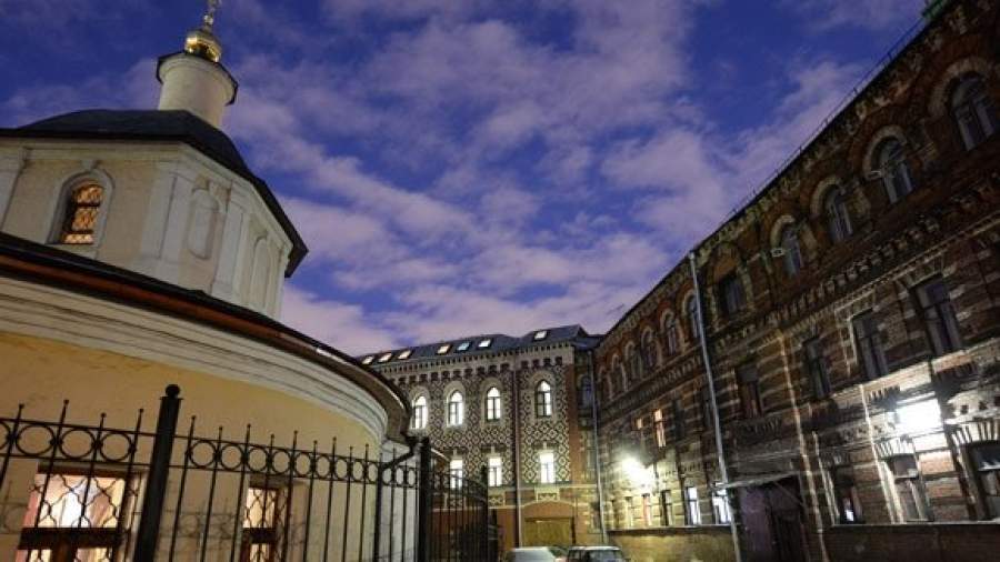 Суд вернул РПЦ Константинопольское подворье