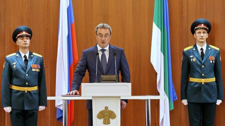 Губернатору Коми предъявили обвинение с пожизненным сроком