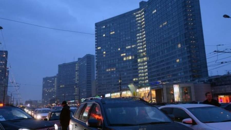 В самом центре Москвы построят подземные парковки-роботы