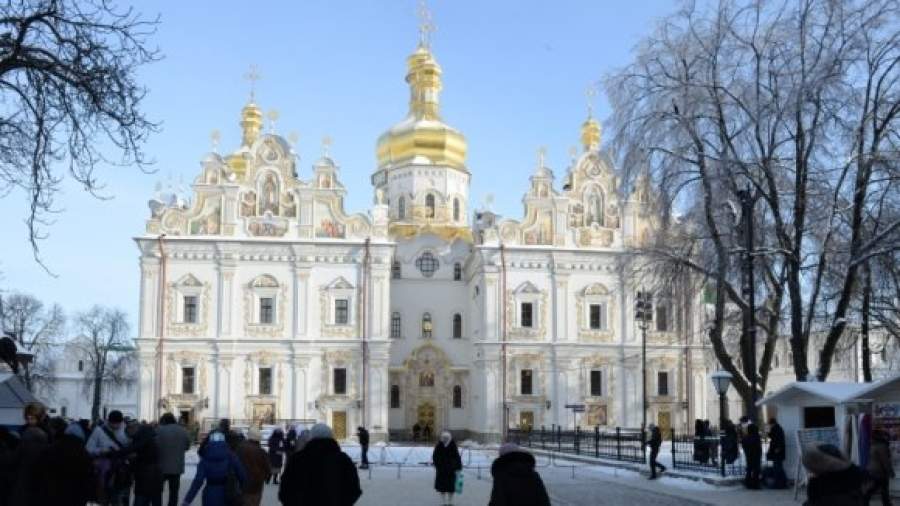 Киево-Печерская лавра остается в кольце активистов самообороны майдана