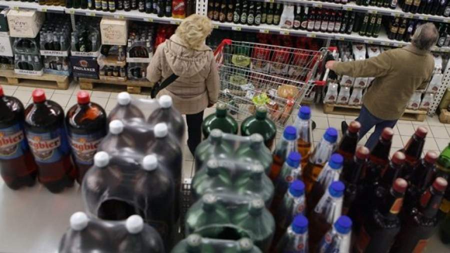 Совет Федерации предлагает запретить пиво в пластиковых бутылках