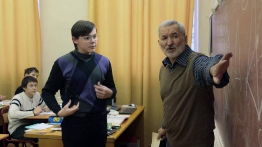 Минобразования хочет, чтобы и папа, и Вася были сильны в математике