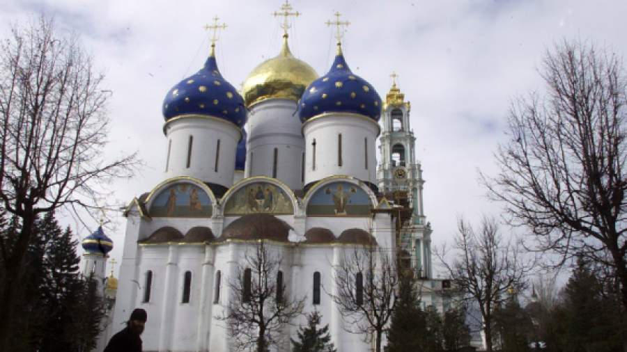 Гастарбайтерам покажут Кремль и Троице-Сергиеву лавру