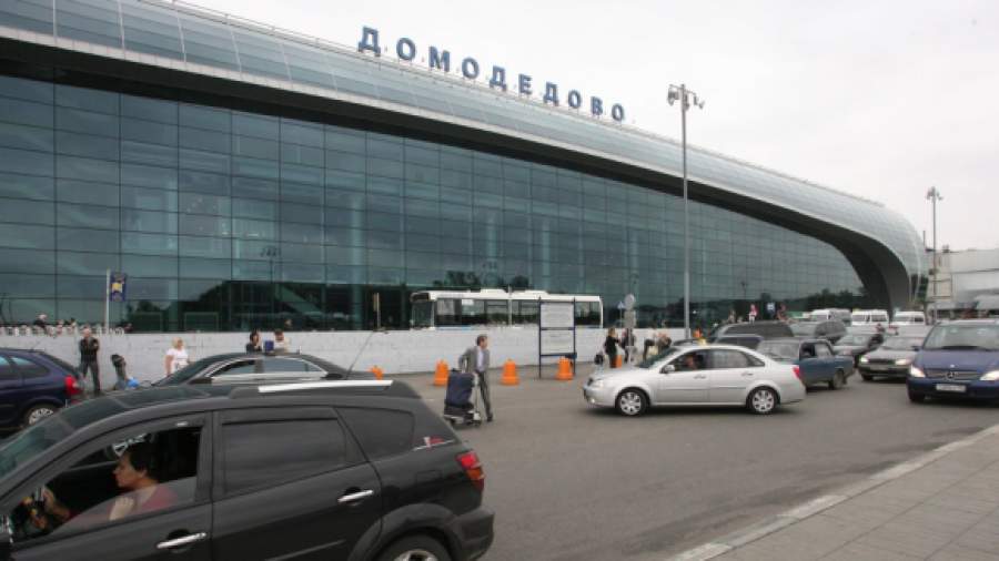 Аэропорт Домодедово подозревают в нелегальной торговле