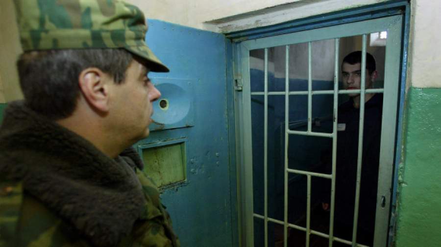 За подмену зэка дадут срок