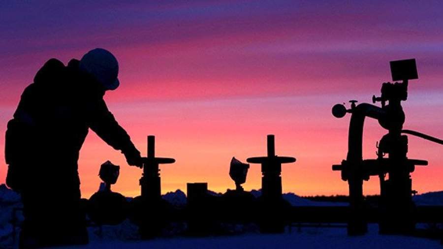 Сокращение добычи нефти принесет России до $30 млрд