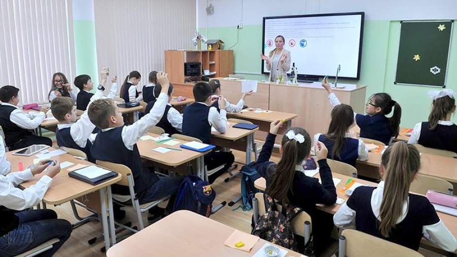 Учителя не справляются с хулиганами и гениями