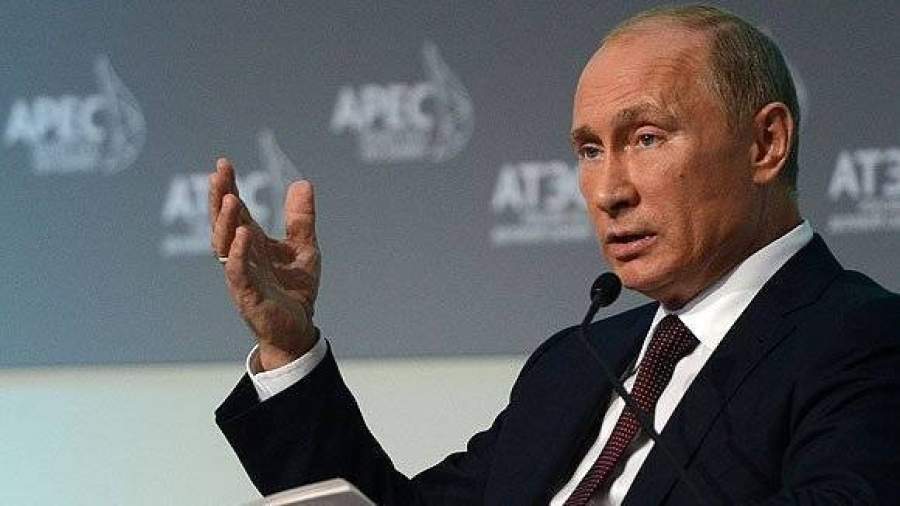 Владимир Путин указал на глупость западных санкций