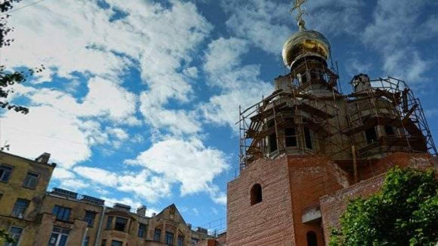 В РПЦ просят не наказывать строго вандалов, повредивших барельеф