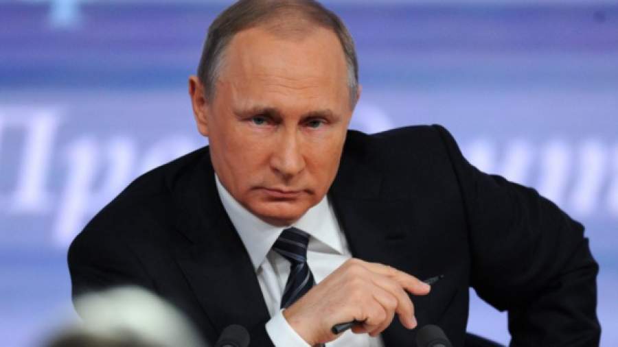 Путин призвал бороться с коррупцией, изымая у взяточников имущество