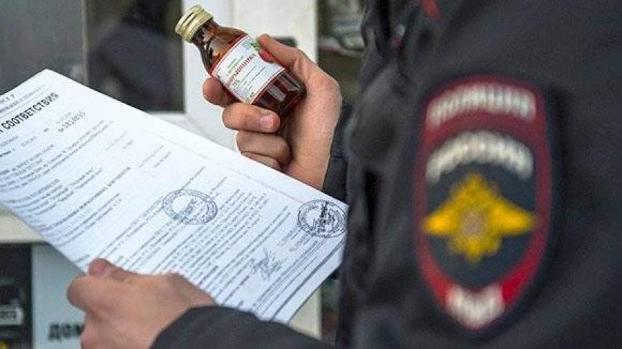 Главу отдела полиции задержали по делу об отравлении «Боярышником»