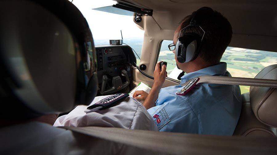 В Аргентине пение пилота нарушило связь с авиадиспетчерами