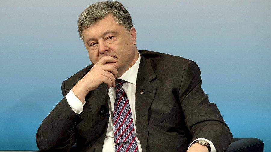Порошенко попросили защитить право граждан Донбасса на безвизовый режим с ЕС Порошенко попросили защитить право граждан Донбасса на безвизовый режим с ЕС