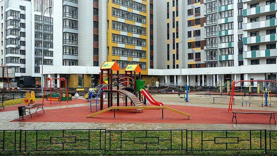 Власти Москвы продадут половину построенных по программе реновации квартир