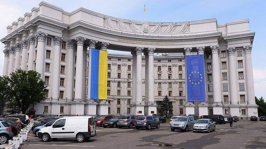 Госпогранслужба Украины: Сотни украинцев въехали в Европу по безвизу