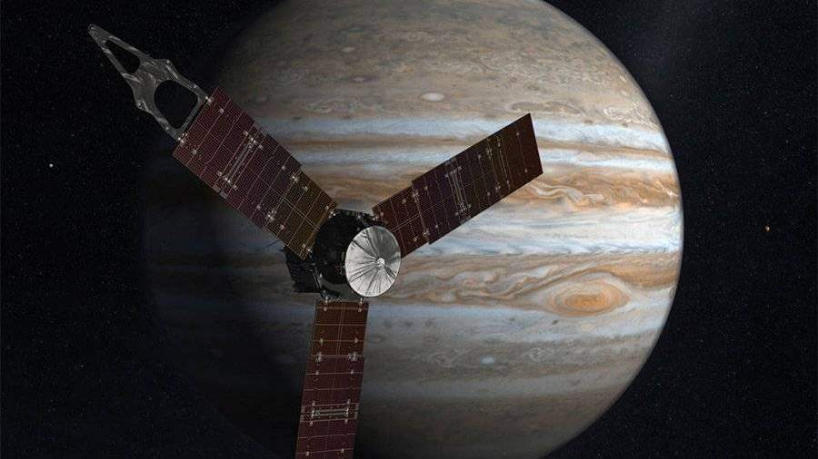 Зонд Juno впервые пролетит над Большим красным пятном Юпитера